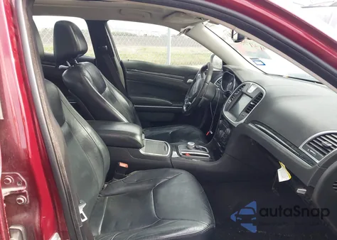 2016 Chrysler 300 Anniversary Edition from USA, damaged, VIN 2C3CCAAG0GH141750